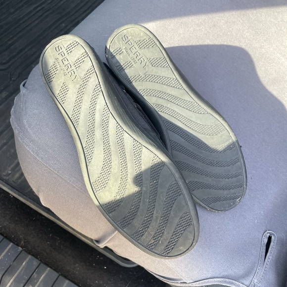 Brand new size 8.5 black sperry - Picture 4 of 6